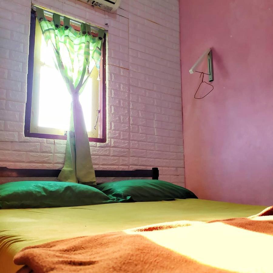 Rumah Teman Backpacker Semarang Esterno foto